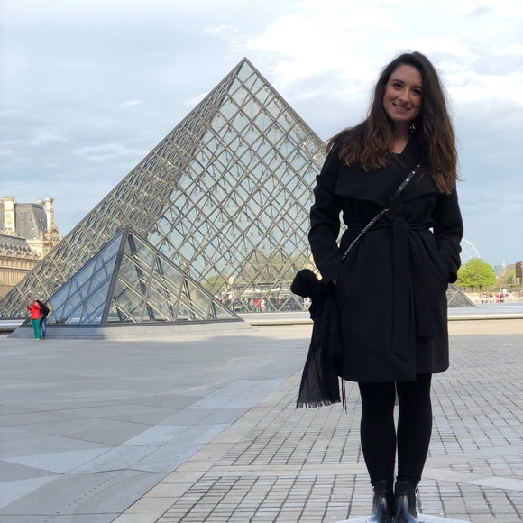 Meet your Posher, Rae - Picture 3 of 8